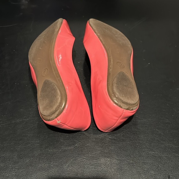 Coral Coloured Flats Sz 7 - Picture 3 of 4